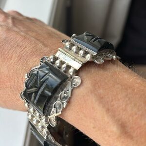 Taxco vintage onyx and silver made in Mexico bracelet